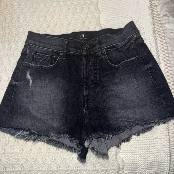 7 For All Mankind Women’s Black Demin Monroe High-Rise Cutoff Jean Shorts - Picture 2 of 12